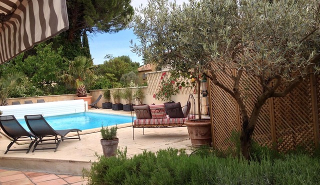 Air-conditioned house with private heated pool - 6 pers - 4 km from Avignon