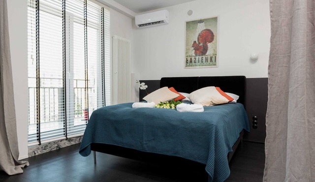 Air-conditioned Studio in the Center | Balcony, City View