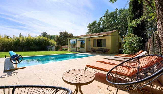 Air-conditioned villa in the heart of Provence, swimming pool, for 8 people, in absolute peace and quiet