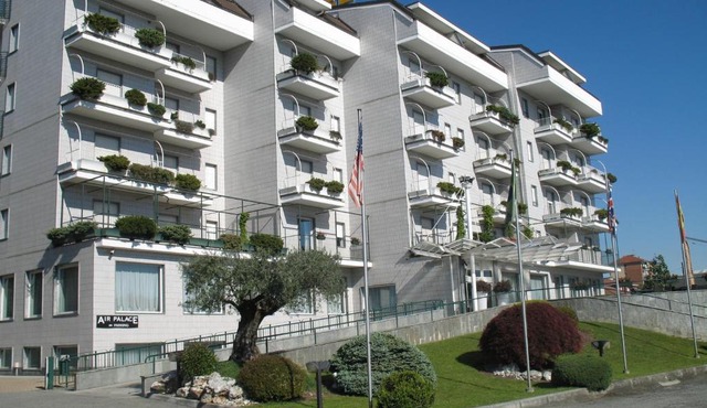 Air Palace Hotel