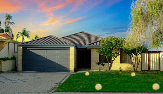 Airport 5BR Haven - Full Kitchen & Tranquil
