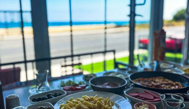Airport Black Sea Hotel & Restaurant