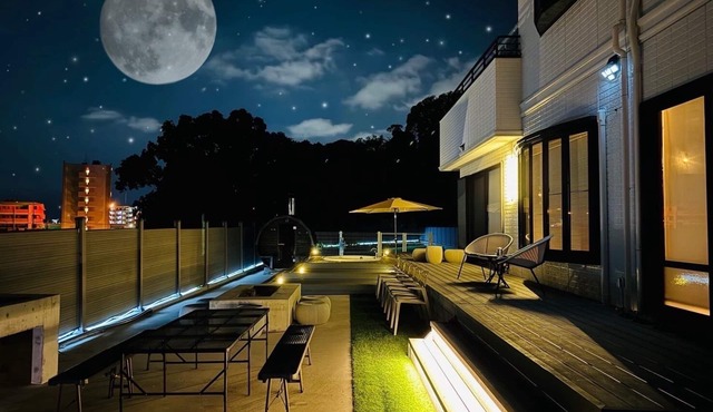 AirportHills 1400 ㎡ 1 building with a spectacular open-air bath on the 2nd floor for private use, 4 parking spaces, BBQ facilities, pets allowed
