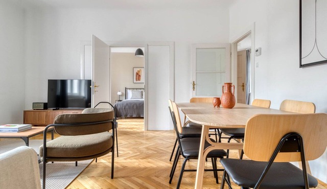 Airy Hietzing 4BR w/Community Garden & Private Terrace, by Blueground