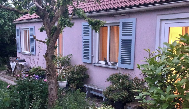 Airy house with romantic garden