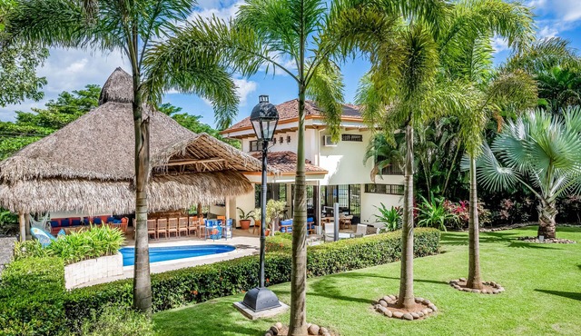 Airy oasis with a grand outdoor space, private pool, & shared tennis court