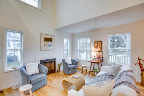 Airy West Cape May Cottage < 1 Mi to Beach!