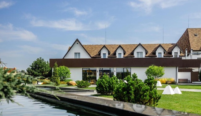 Aivengo Hotel