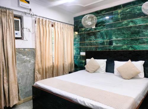 Ajeet Home Stay-300 Meters Nizamuddin Railway Station Gate No 4