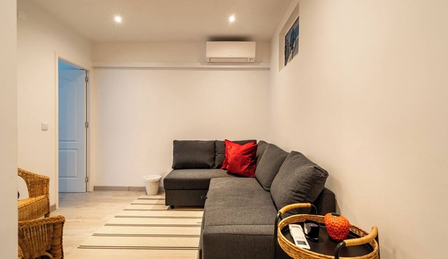 Ajowan Duplex Apartment, Anjos, Lisbon