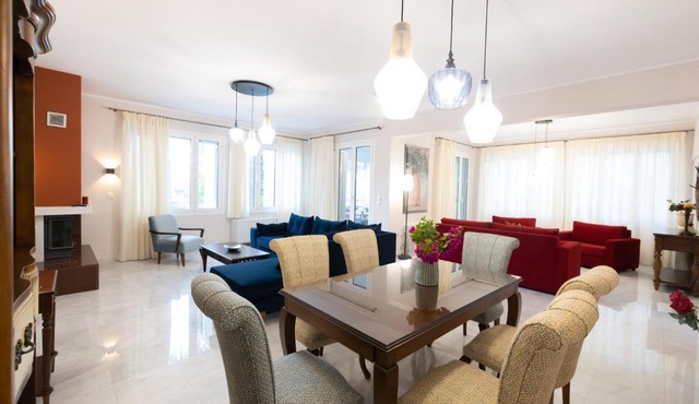 AKAKIA VILLA NAFPLIO