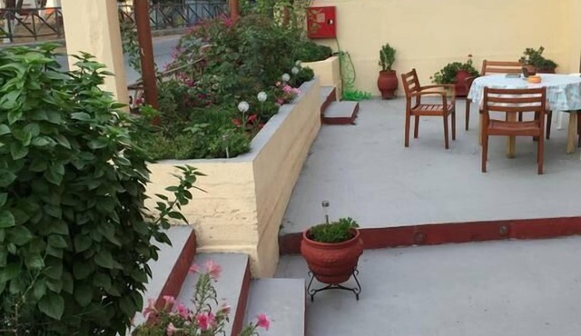 Akanthos Hotel