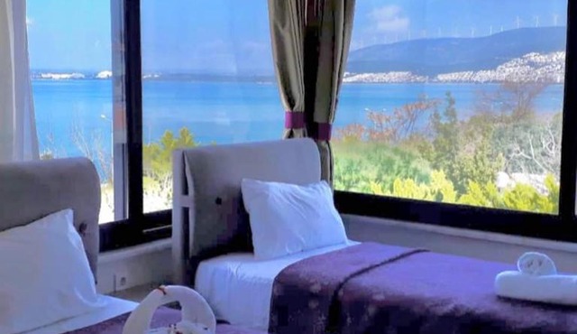 AKBÜK TAŞ OTEL