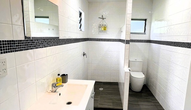 Ake Ake House a stylish and private retreat in the peaceful village of Matavera.