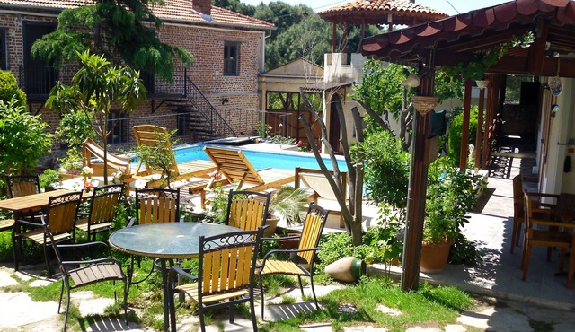 Akropolis Guest House
