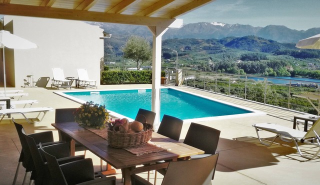 Aksos suites Accessible Accommodation