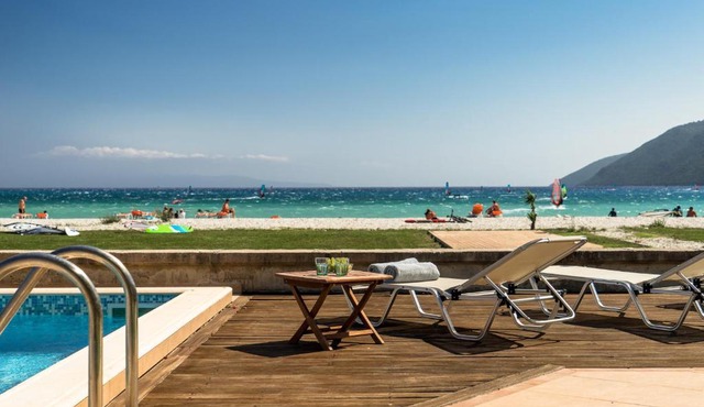 Aktes villas