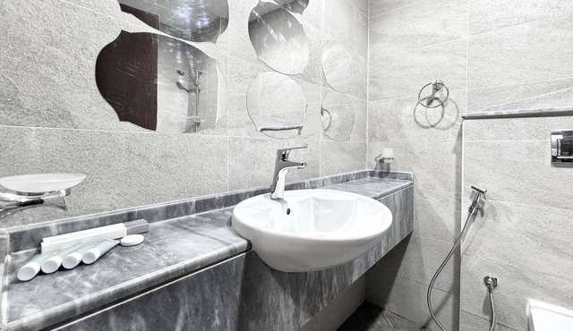 Al Manara CLASSIC DELUXE Studio