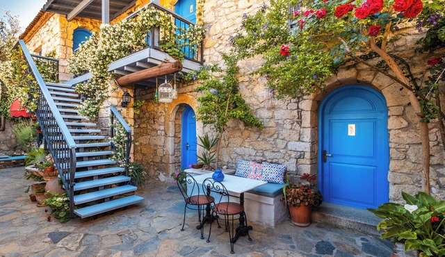 Alacati Eski Ev Hotel