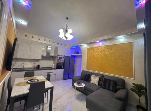 Alan Home 2