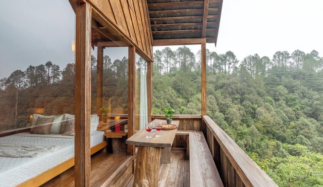 Alaya Stays Suro Woodcrest Chalet