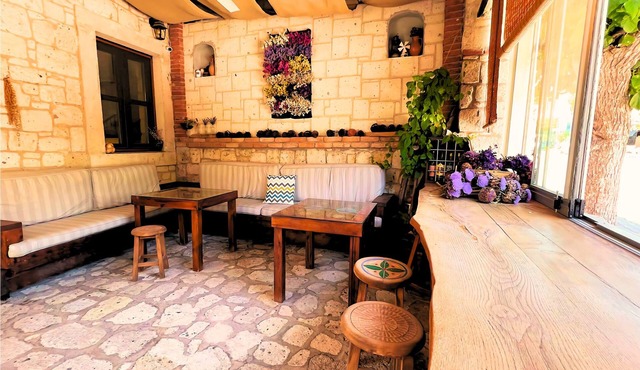 Alayaz Hotel