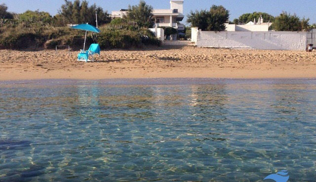ALBA CHIARA with direct access to the sandy beach of Monopoli - PUGLIA