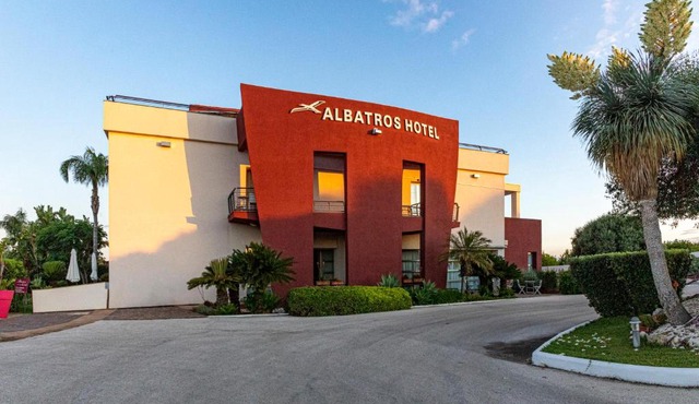 Albatros Hotel