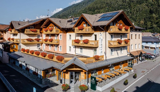 Albergo Dimaro Wellness Hotel