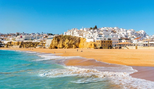 Albufeira Central 9 by Homing
