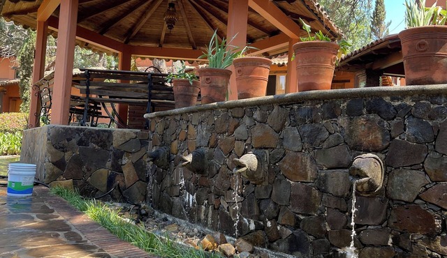 Alcatraz Cabaña 100% de Lujo con Hermosas Fuentes y Jardines Iluminados