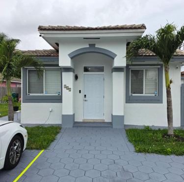 Alex House
