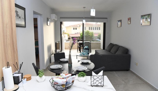 Alexis Apartments - Nice 2-bedroom with swimming pool