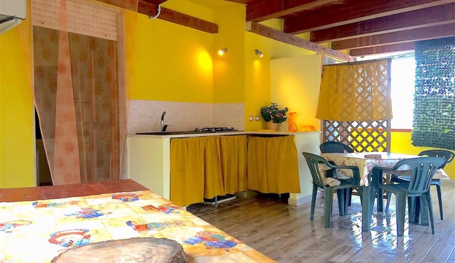Alghero, Spiagge Bianca Maria Pia, beautiful veranda with outdoor kitchen