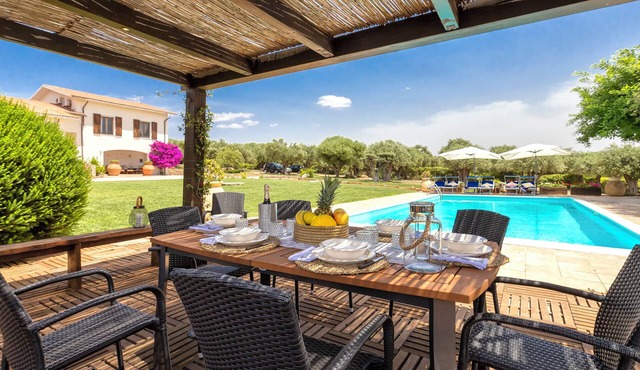 Alghero Villa Emanuel for 10 people, swimming pool and sea view