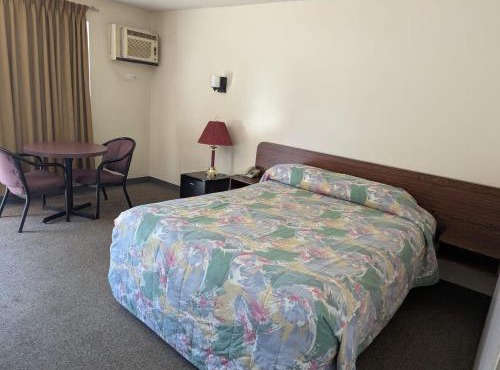 Algonquin Motor Lodge