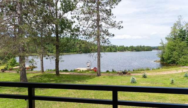 Algonquin's Edge Resort | Waterview 4