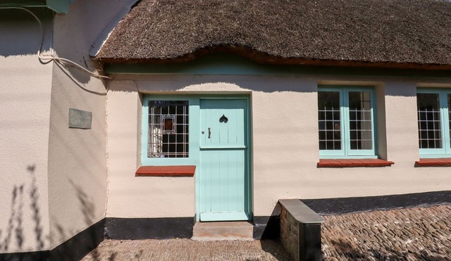 Alice Cottage
