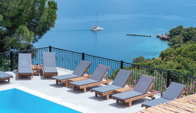 Aliki Hotel