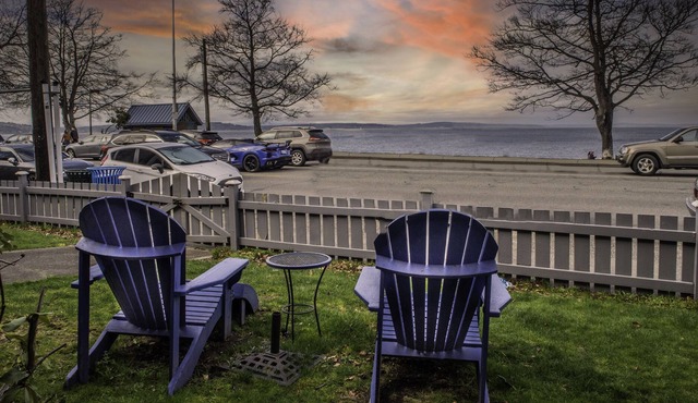 Alki Beach Paradise Retreat