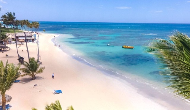 All inclusive mini suite, jetted tub and balcony at Grand Sirenis in Punta Cana