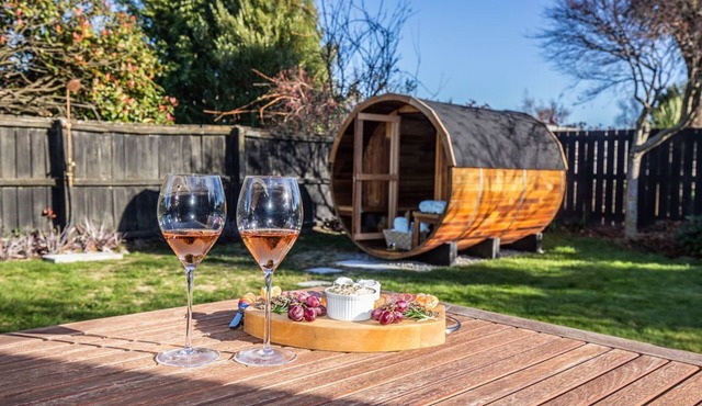 Allen Street - Studio & Optional Private Sauna