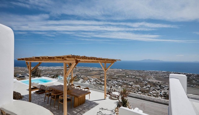 Alluring Santorini Villa | Villa Rock & Sun | 2 Bedrooms | Breathtaking Sea.