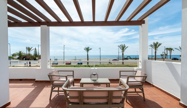 AlmeriaSuite Mojacar Breeze