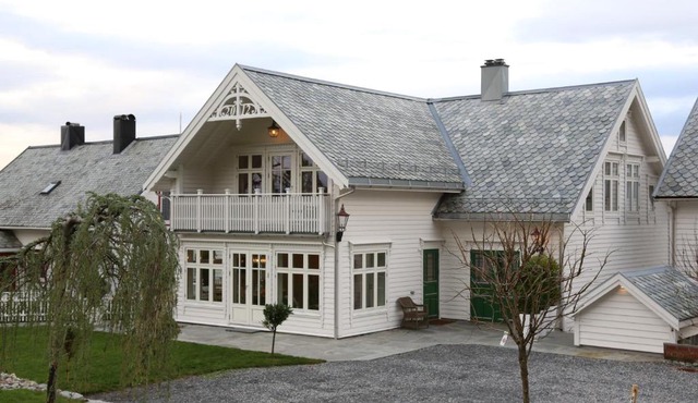 Alnes Gård