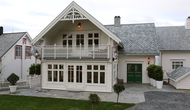 Alnes Gård