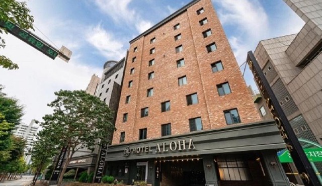 Aloha Hotel