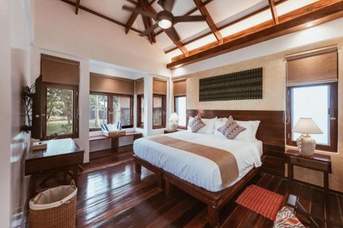 ALON CLOUD9 Beach Front