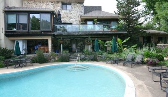 Alpenhof Bed and Breakfast