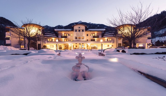 Alpenpalace Luxury Hideaway & Spa Retreat